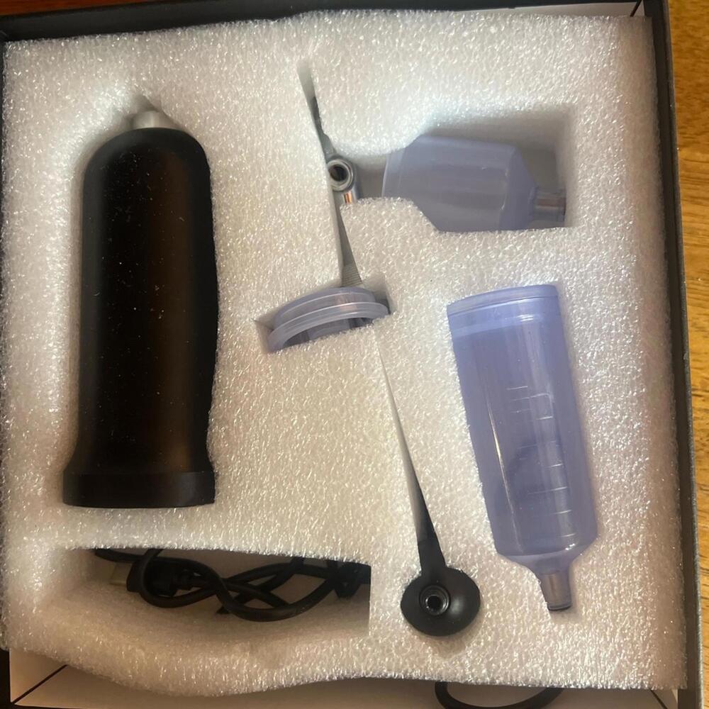 IceBee Cordless Airbrush Kit Beauty Airbrush System - Picture 2 of 3